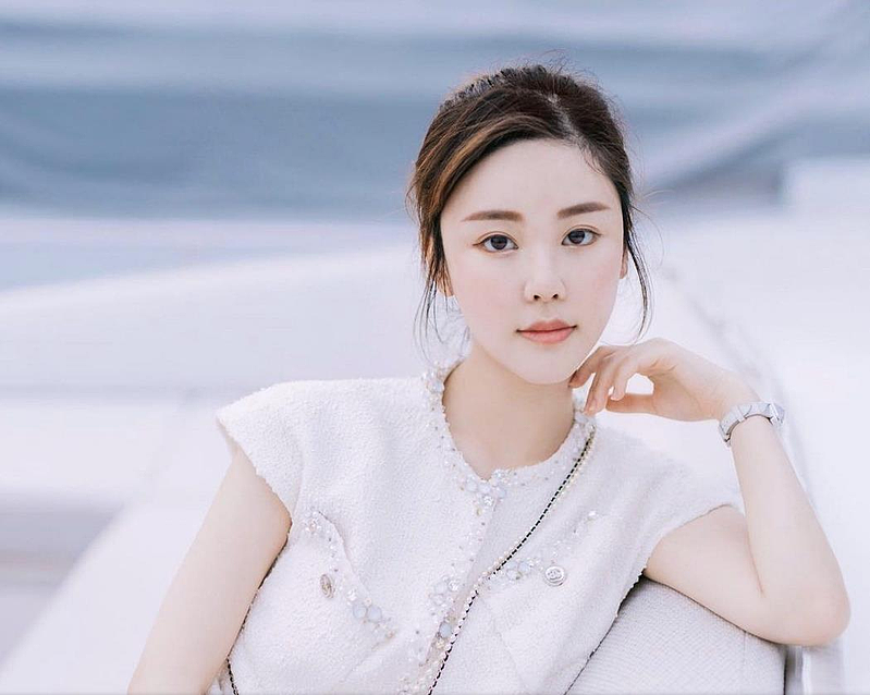 香港名媛遭碎尸，母坚持不洗女儿生前睡衣：怕闻不到味道（组图） - 1