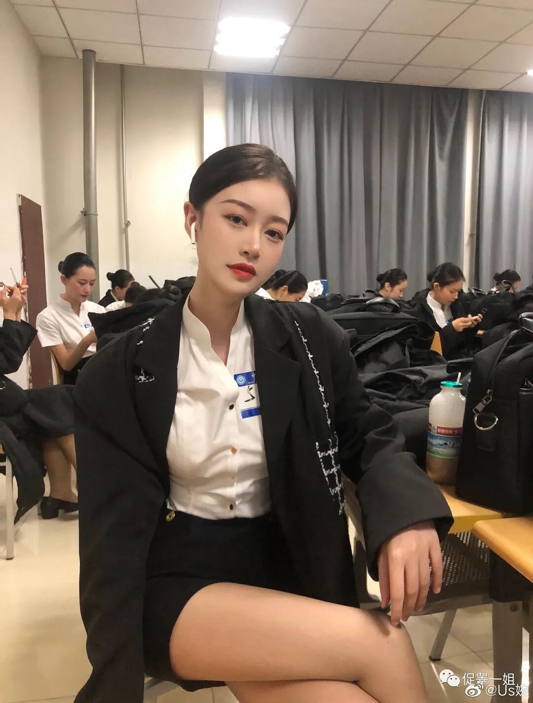 【美女】当171cm空姐脱下制服穿上包臀裙！这画面太美我不敢看（组图） - 11