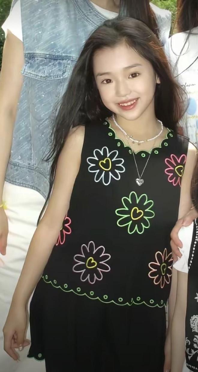董璇二婚,火了仨人?小酒窝频繁露脸被批营销过度,未来何去何从(组图) - 36