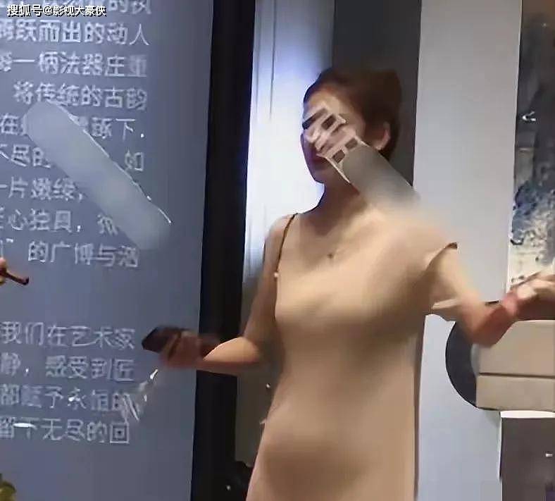 汪小菲马筱梅公园划船,同吃一根烤肠,穿针织衫(组图) - 3