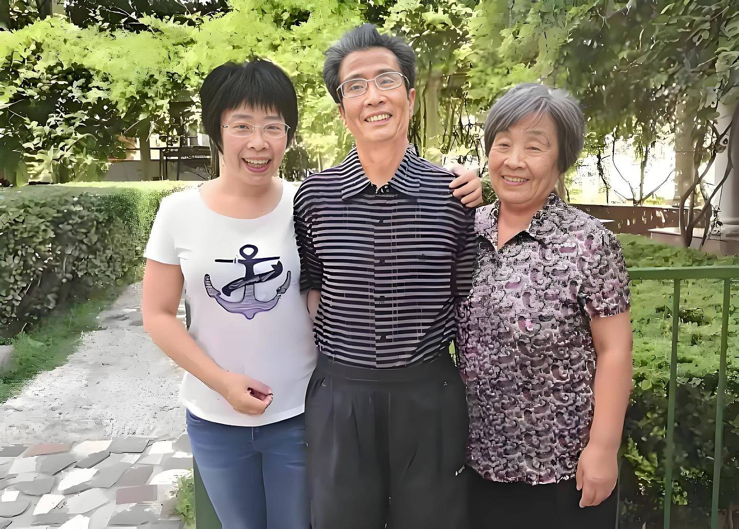 蒙曼国庆游长白山!网友:她越来越像张译了(组图) - 9
