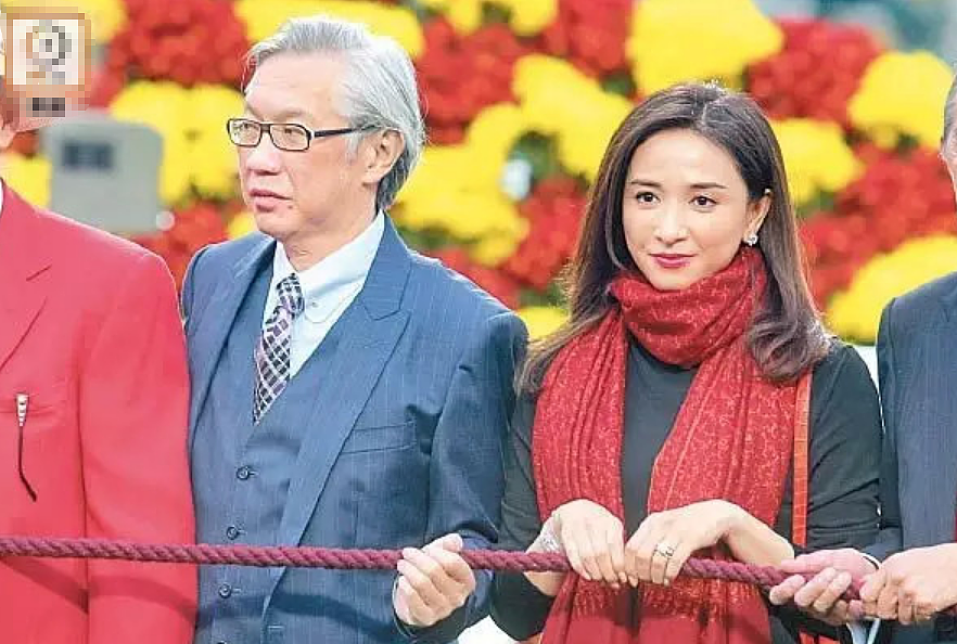 老公死在枕边?豪门独宠30年,丧夫四年守巨额遗产,不惧流言成最美豪门奶奶(组图) - 64