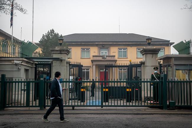 英媒：北京切断英国驻华使馆供水，迫英批准建超级大使馆（图） - 1