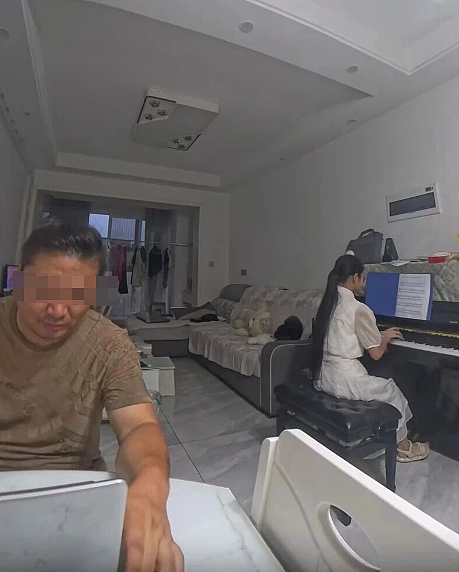 女初中生打女拳被亲爹带去跑货车,录十九集教育视频前后面相对比惊呆…(组图) - 3