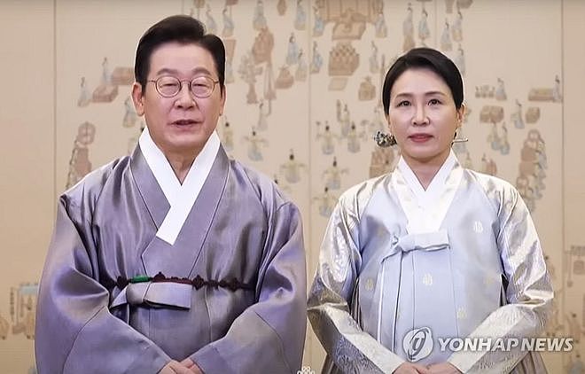 李在明中秋节携妻回乡祭拜,尹锡悦和硅胶脸太太的狱中大餐遭取消(组图) - 5