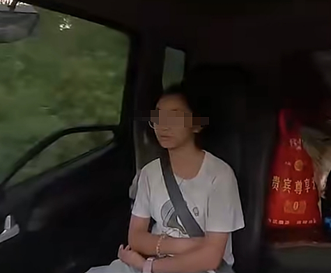 女初中生打女拳被亲爹带去跑货车,录十九集教育视频前后面相对比惊呆…(组图) - 13