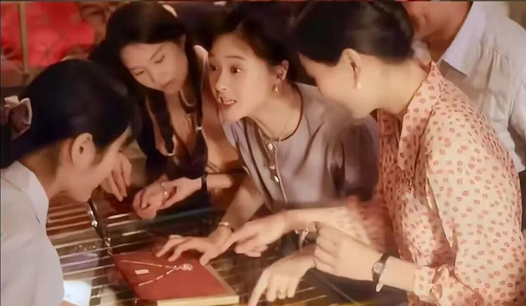 深圳水贝黄金料商“跑路潮”:“一夜暴富”赌局里,血本无归的普通人(组图) - 5
