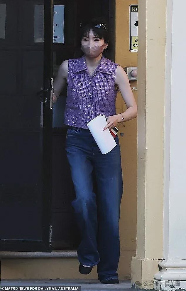 熟人曝光23岁富豪杨兰兰私生活：英语很差，从不上课，已拿澳洲永居（组图） - 8