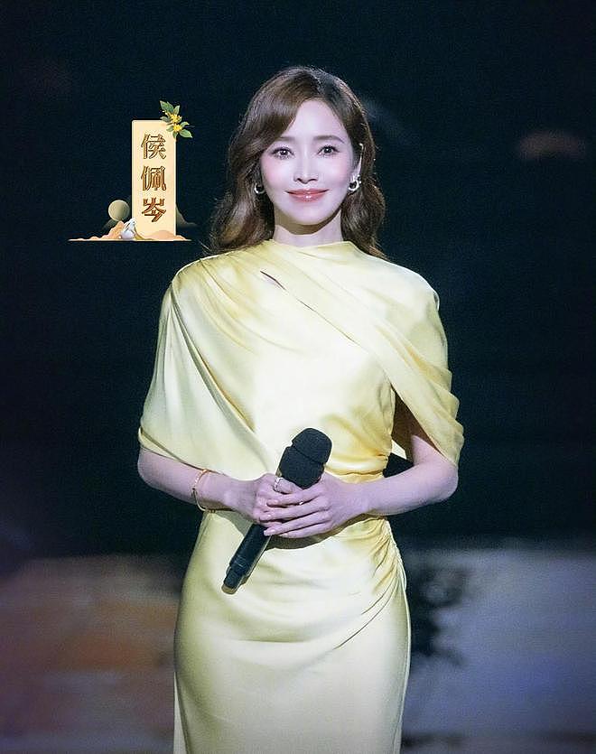 张杰祝贺谢娜主持央视秋晚,言语满是骄傲,称孩子要奖励妈妈月饼(组图) - 5