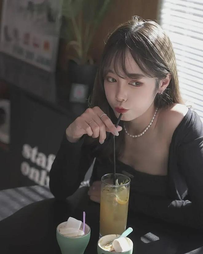 【美女】台妹又纯又欲,看着就很丝滑,身材性感惹眼,也太美了吧(组图) - 15