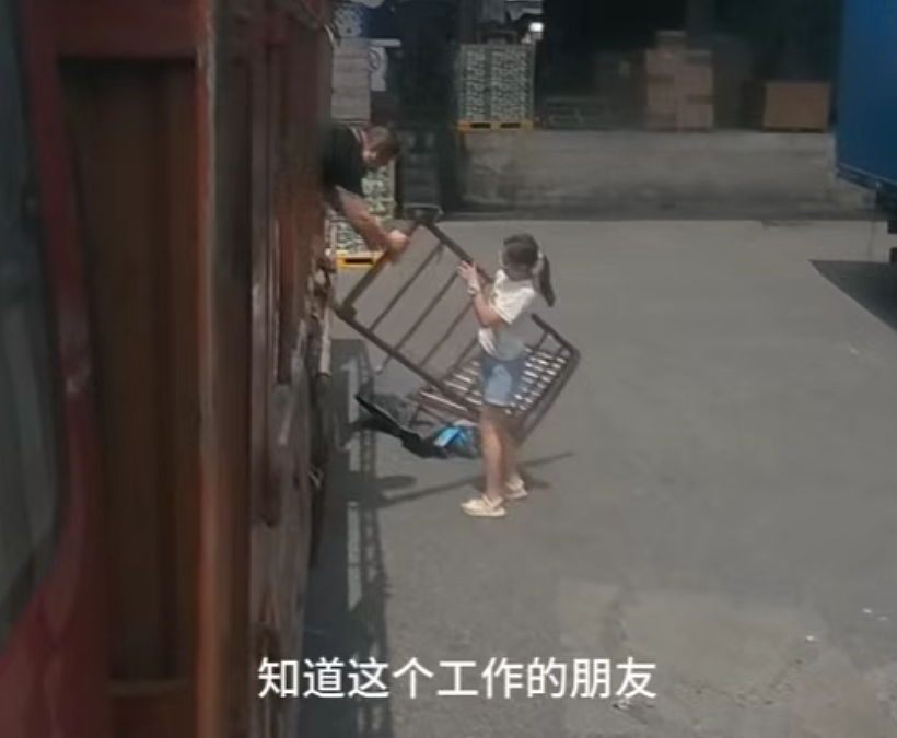 女初中生打女拳被亲爹带去跑货车,录十九集教育视频前后面相对比惊呆…(组图) - 8