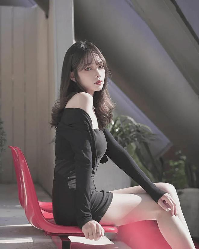 【美女】台妹又纯又欲,看着就很丝滑,身材性感惹眼,也太美了吧(组图) - 4