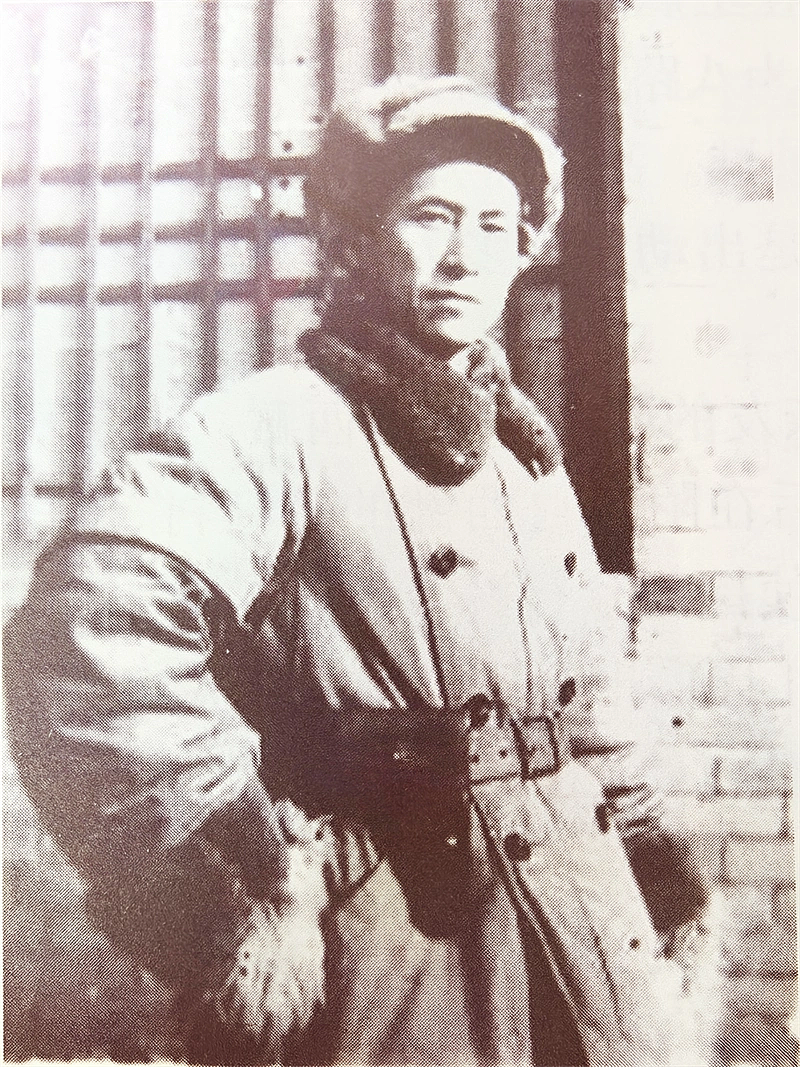 【社交】臭名昭著的“汉奸夫妻”竟是王牌特工：把麻将桌当成情报站，和平解放一座城（组图） - 3