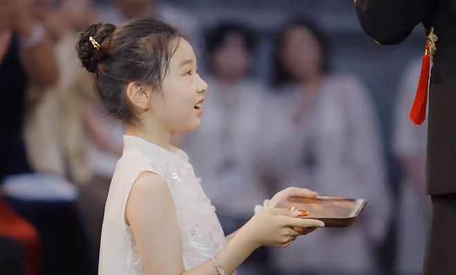董璇用3个词形容张维伊，网友：嫌弃式秀恩爱（组图） - 6