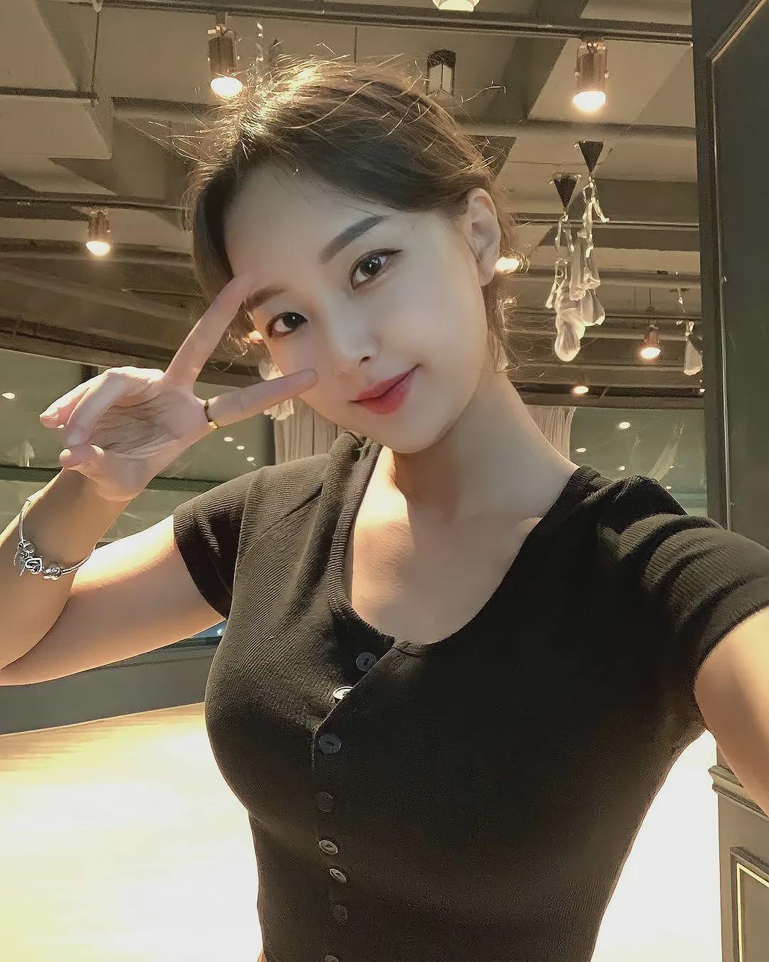 【美女】“韩版杨超越”身材照曝光：我的很大，你忍一下（组图） - 2