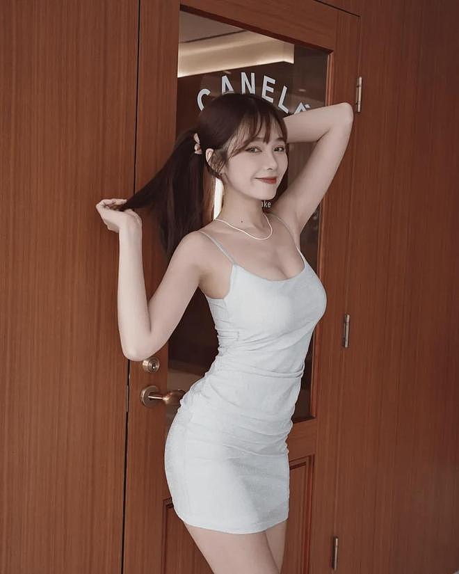 【美女】台妹又纯又欲,看着就很丝滑,身材性感惹眼,也太美了吧(组图) - 11
