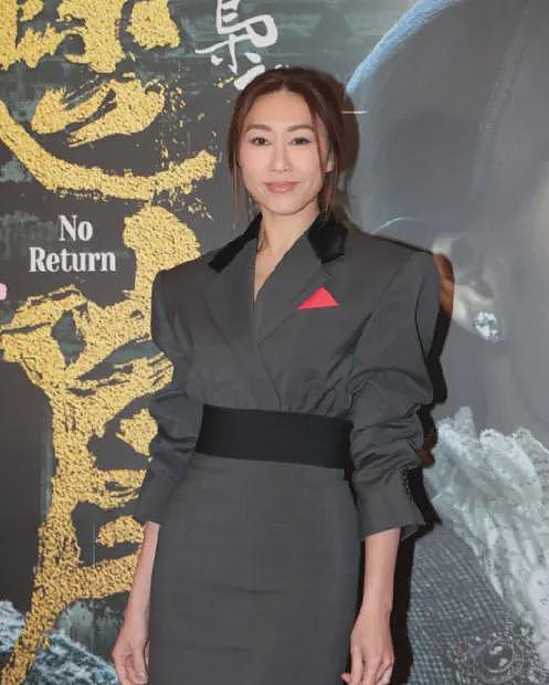 44岁知名女演员官宣结婚,男方是一名外科医生(组图) - 7