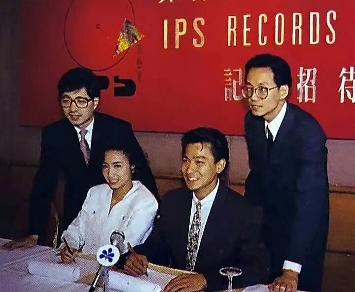 老公死在枕边?豪门独宠30年,丧夫四年守巨额遗产,不惧流言成最美豪门奶奶(组图) - 13