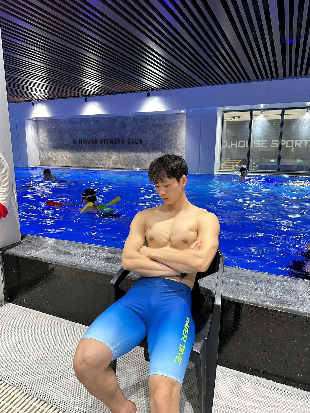 【帅哥】双开门大胸肌健身帅哥，肌肉身材也太顶了（组图） - 11