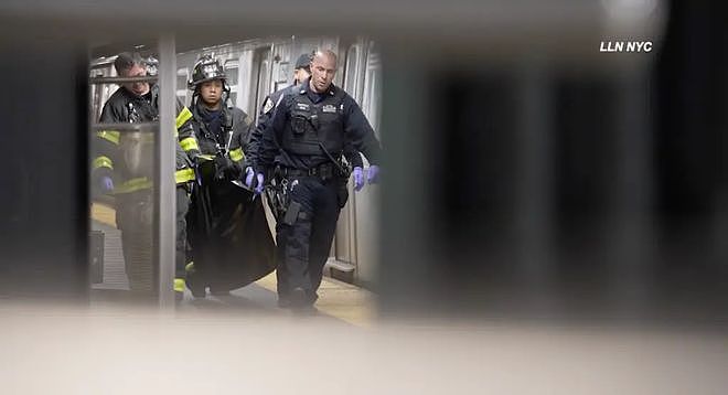 俩纽约少女殒命地铁车顶，凌晨溜出家寻刺激，父母曾劝阻却无效（组图） - 2