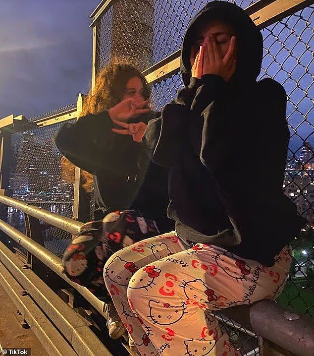 俩纽约少女殒命地铁车顶，凌晨溜出家寻刺激，父母曾劝阻却无效（组图） - 1
