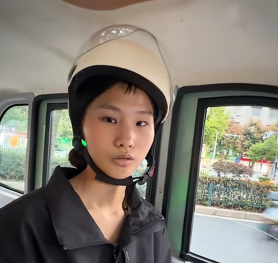 垃圾堆走出的超模!19岁女孩身高181cm,帮男友父亲捡破烂被挖掘(组图) - 9