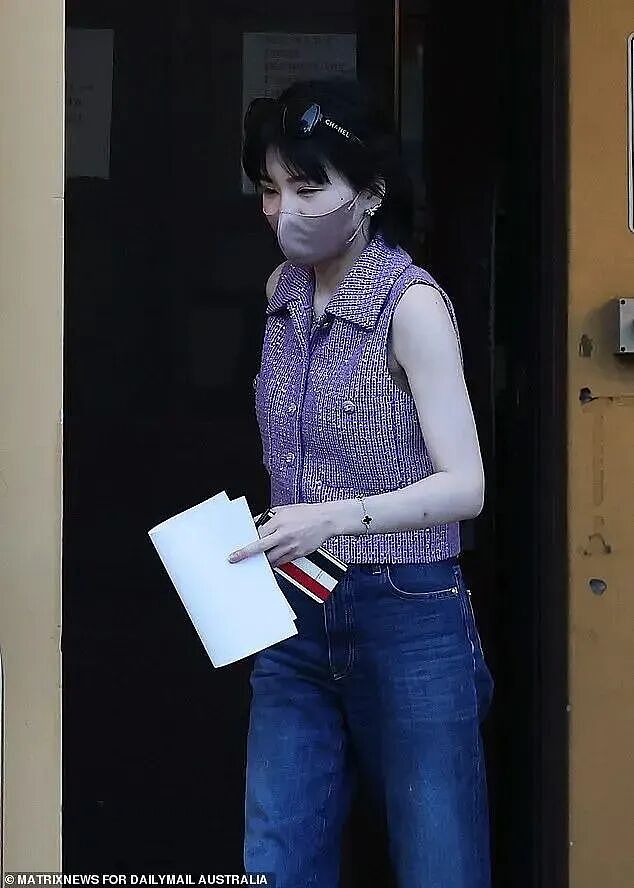 杨兰兰事件越来越火，全网扒疯了，却查了个寂寞？（组图） - 1