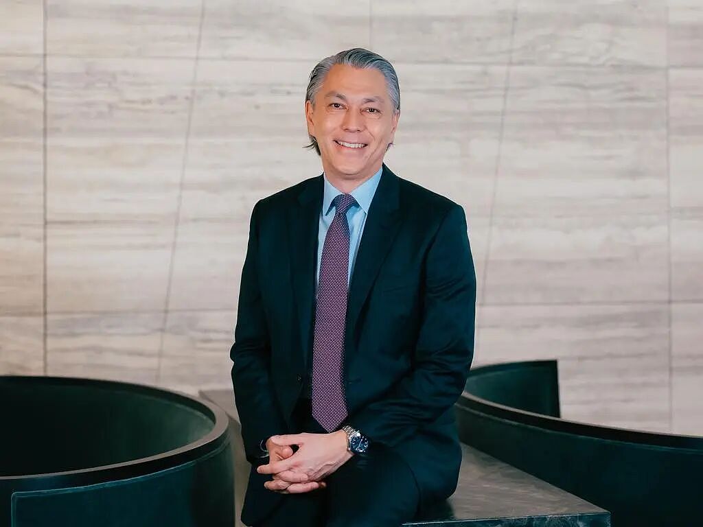 维州最惨CEO，被减薪1000万（组图） - 3