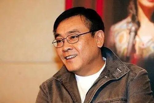 捧红张柏芝，跟张曼玉谈恋爱，初恋嫁给周润发，他是才子还是渣男？（组图） - 12