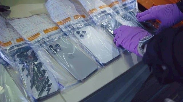 伦敦破最大跨国走私网络，拘46人！涉盗4万部手机，经香港运往中国（视频/组图） - 2