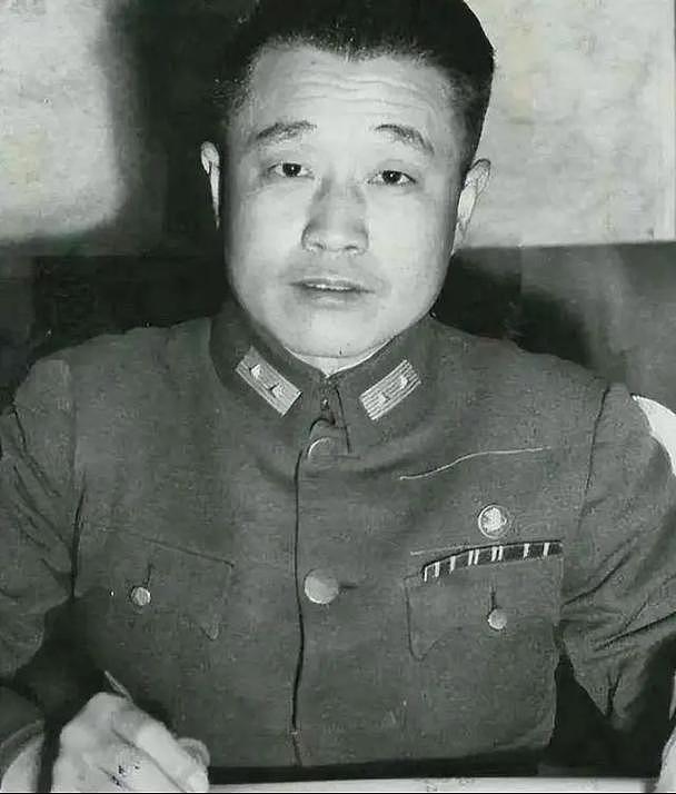 1959年杜聿明被特赦，蒋介石得知大惊道：快让他老婆从美国回来（组图） - 19