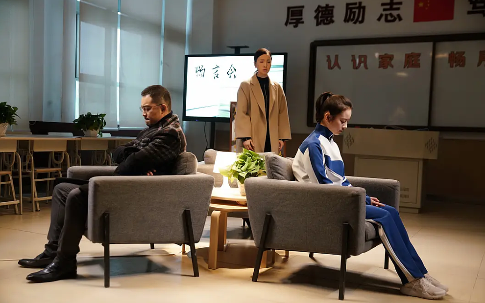 休学直播间，挤满了需要治病的中国父母（组图） - 5