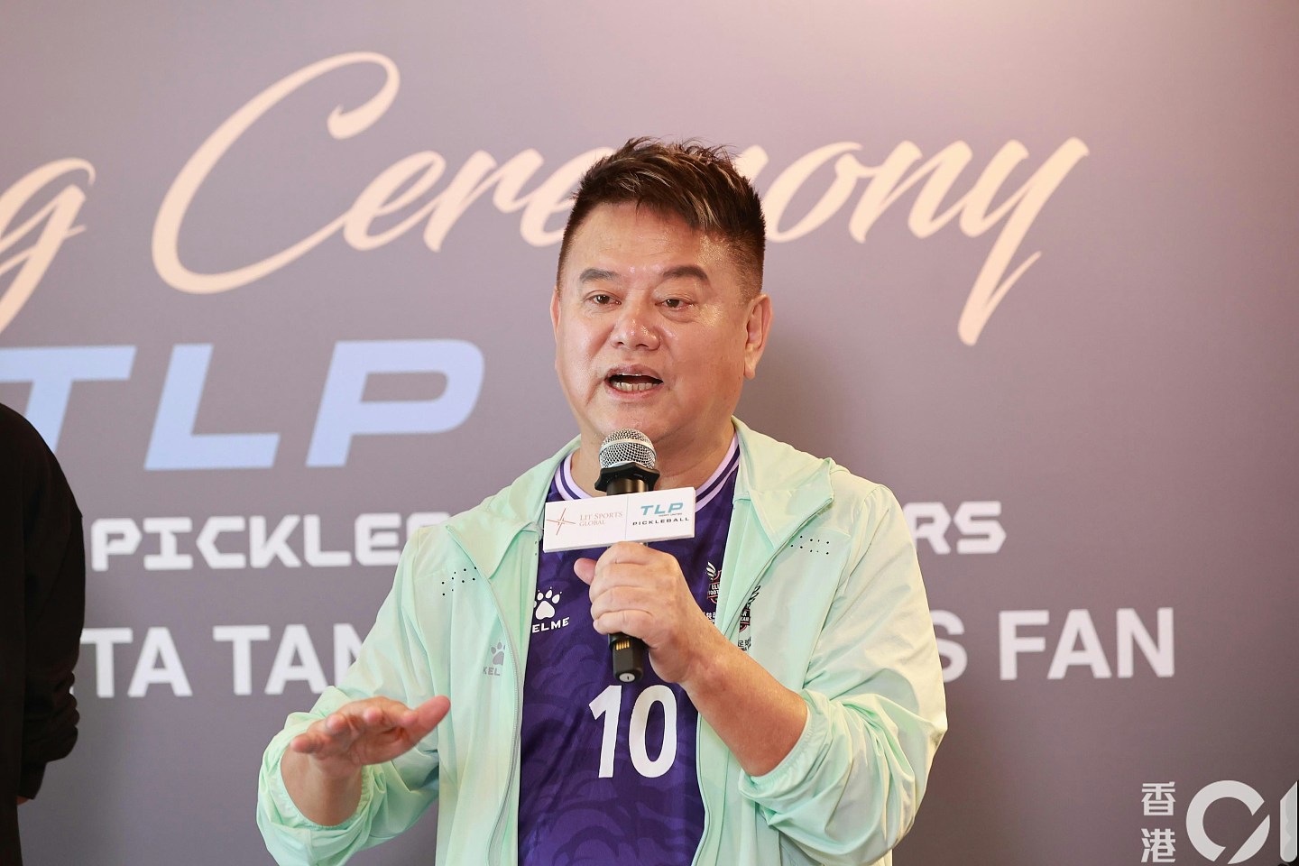 陈百祥领军返内地踢波带挈前无线艺人狂吸金，大爆劲多人主动𢱑捞（组图） - 6