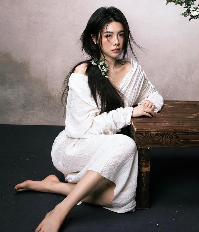 《许我耀眼》女星美貌排名：钟雅婷第四，万鹏第三，第一无争议（组图） - 15