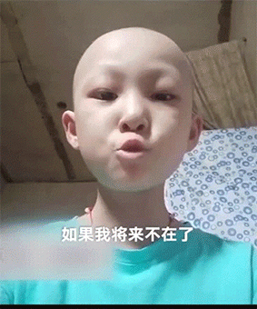 【家庭】男孩在饭店吃饭，发现陌生女子和去世母亲很像，走过去说：我能抱您一下吗（组图） - 3