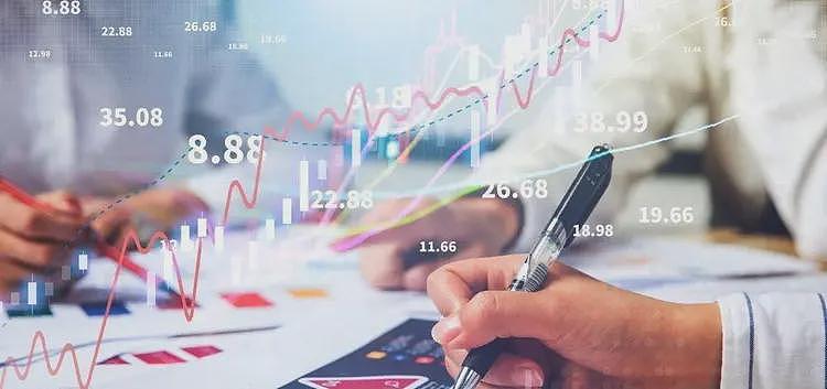 年薪849万,年终奖1000万,中国“最贵董秘”朱旭,49岁依然单身(组图) - 20