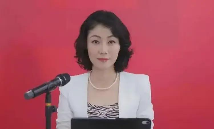 年薪849万,年终奖1000万,中国“最贵董秘”朱旭,49岁依然单身(组图) - 13