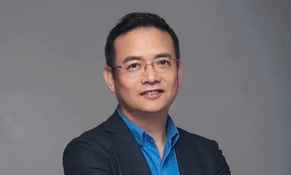 炸锅：中国私募大佬突变“香港居民” 卸任职务（图） - 1