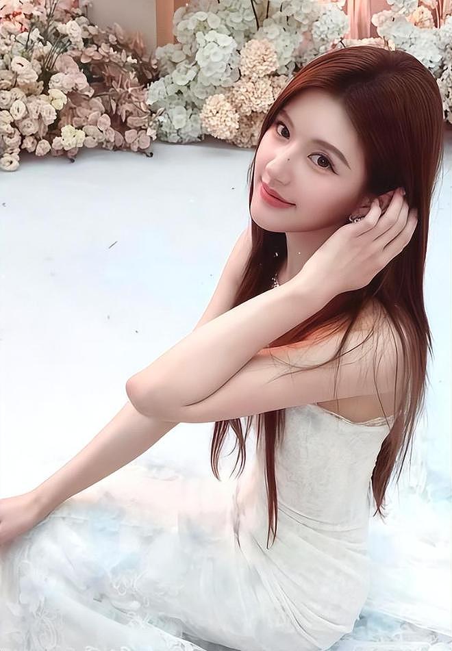 《许我耀眼》女星美貌排名：钟雅婷第四，万鹏第三，第一无争议（组图） - 26