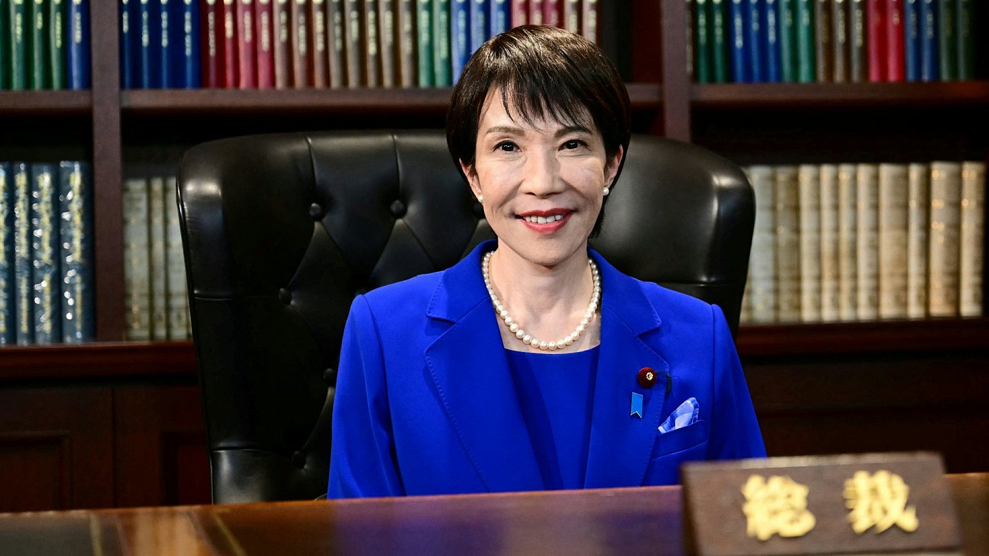 高市早苗否认南京大屠杀登热搜，曾质疑“慰安妇”一词入教科书（组图） - 1