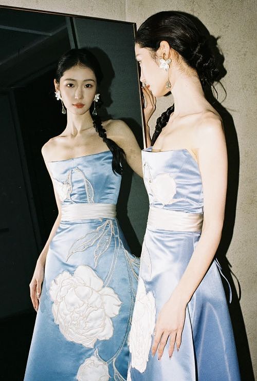 《许我耀眼》女星美貌排名：钟雅婷第四，万鹏第三，第一无争议（组图） - 12