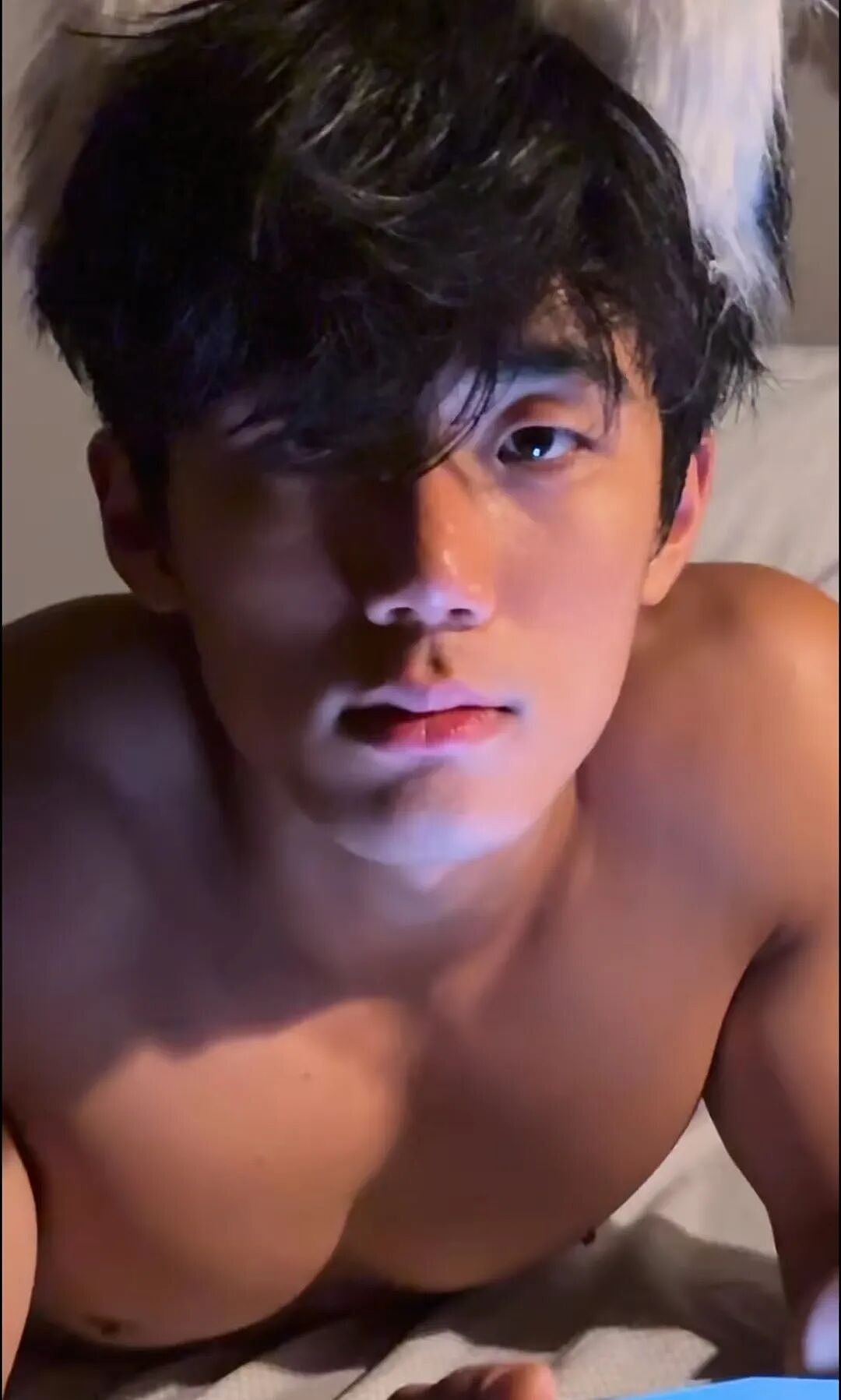 【帅哥】山东185黑皮反差肌肉猛男，可狼可奶，壮硕肌肉性感十足（组图） - 4