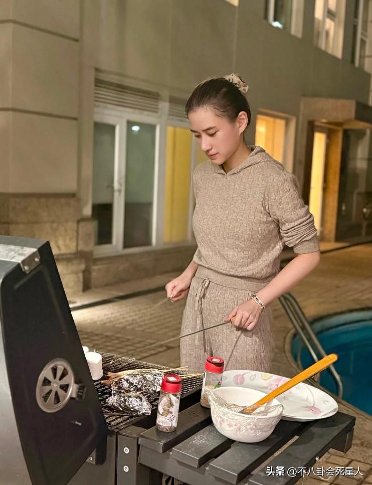 何超莲豪宅度中秋，阖家团圆唯独不见窦骁，豪门女从来不是恋爱脑（组图） - 2