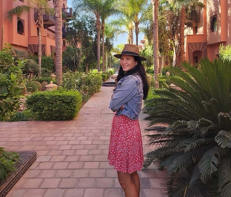 香港知名女星举家移居非洲生活,混血儿子颜值高,三年前到美国陪母亲终老(组图) - 1