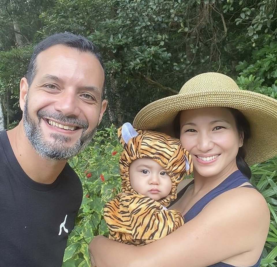 香港知名女星举家移居非洲生活,混血儿子颜值高,三年前到美国陪母亲终老(组图) - 2