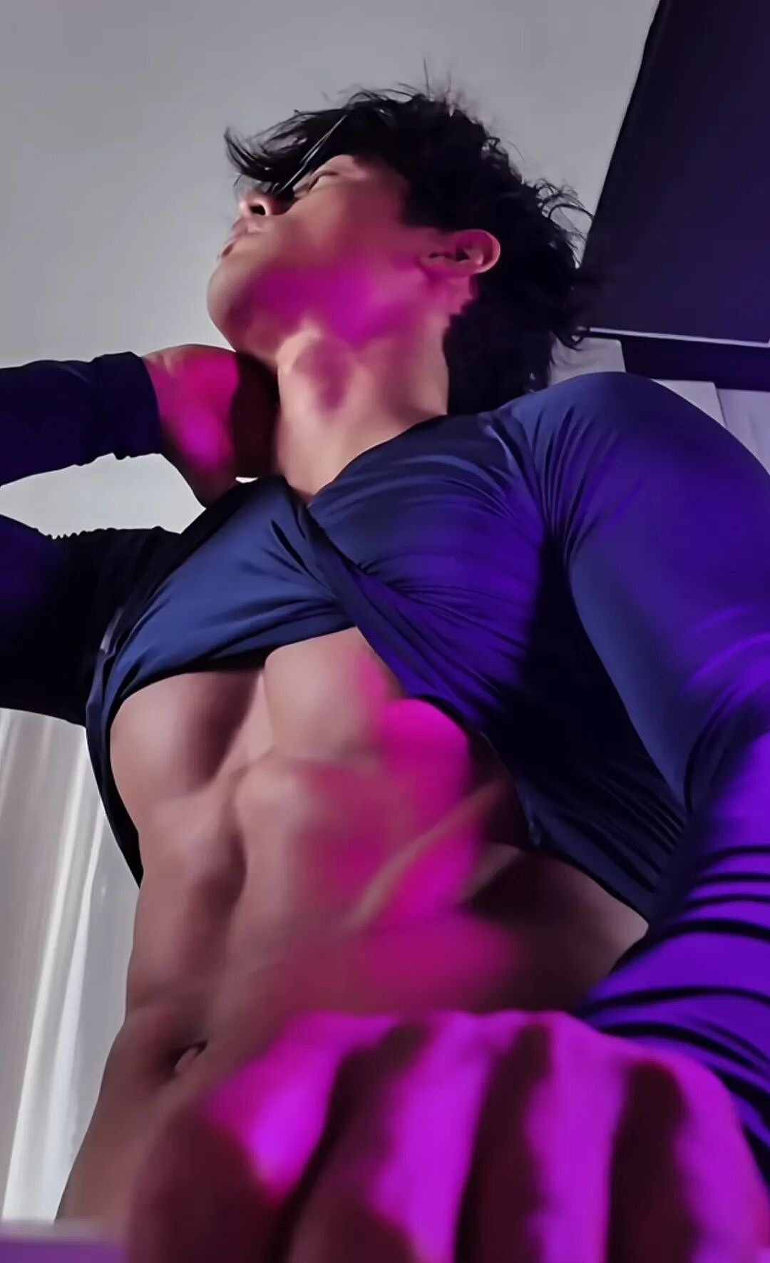 【帅哥】山东185黑皮反差肌肉猛男，可狼可奶，壮硕肌肉性感十足（组图） - 3