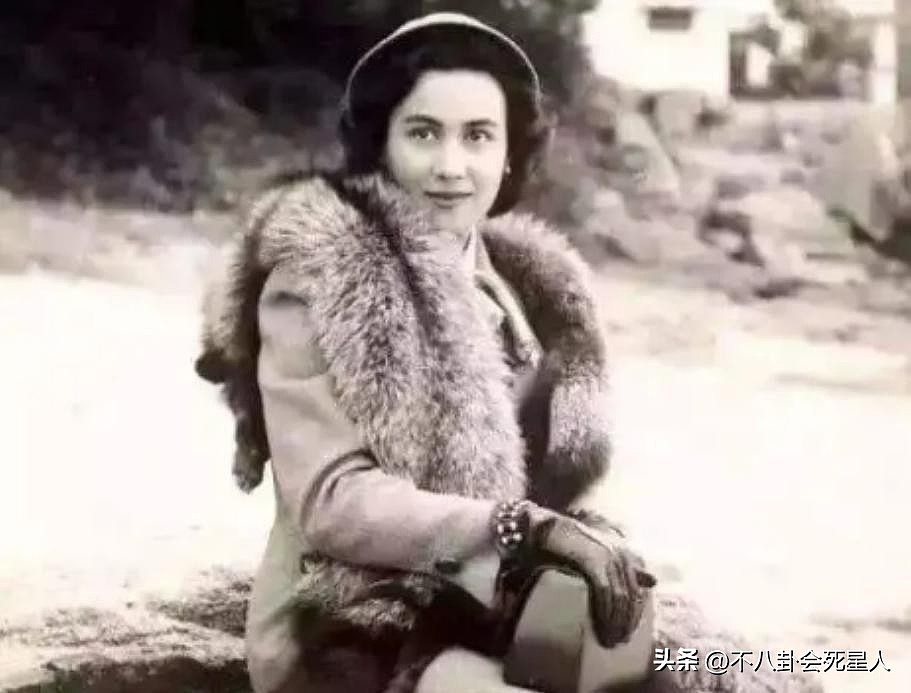 何超莲豪宅度中秋，阖家团圆唯独不见窦骁，豪门女从来不是恋爱脑（组图） - 12