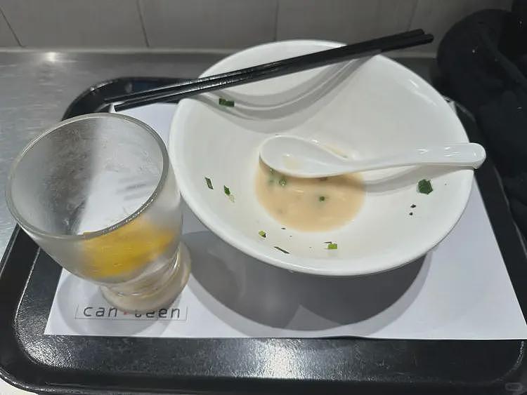 “特别是中国人!” 香港商家标语被指歧视大陆游客,引爆热议(组图) - 6