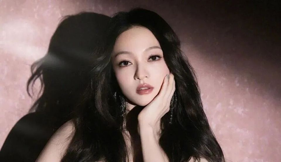 被亲妈卷走1亿,遭全网封杀:张韶涵的43岁,是一场完美的“反杀”(组图) - 6