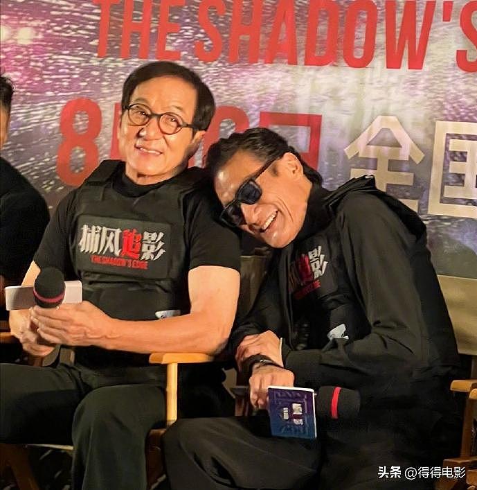 时隔13年，71岁成龙宣布执导新片！再演亚洲飞鹰，打造传奇结局（组图） - 1